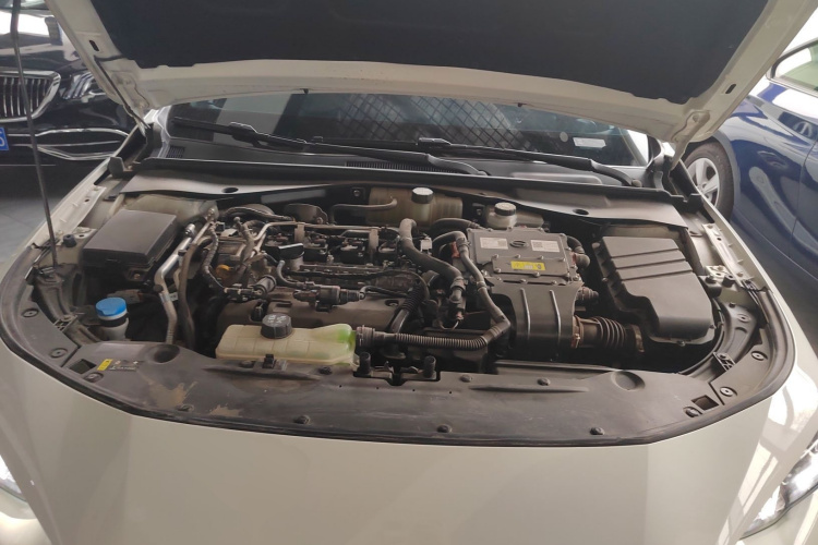 广汽传祺 2023款 影豹H 高能混动版机舱底盘24