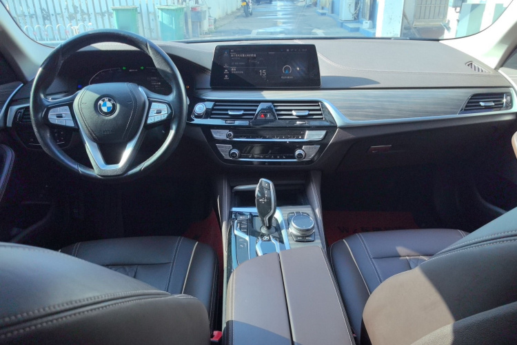 宝马5系新能源 2020款 里程升级版 530Le 豪华套装中控内饰12