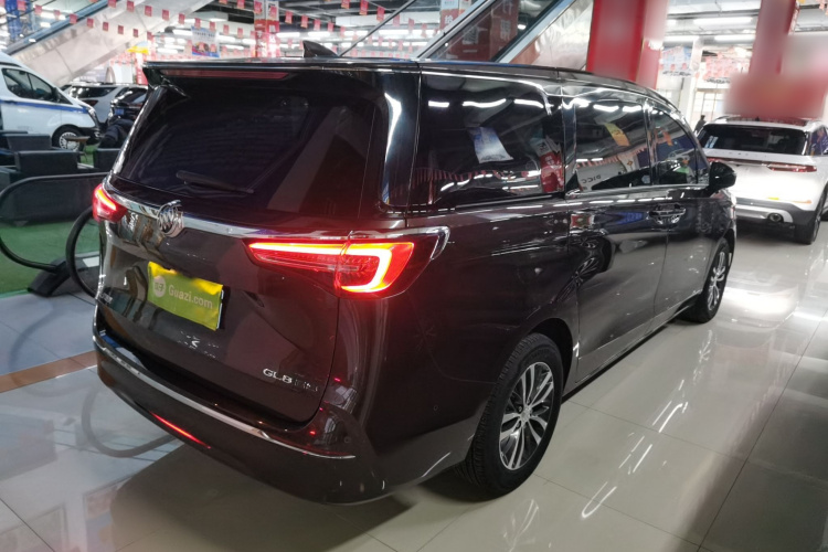 别克GL8 2021款 ES陆尊 653T 尊享型车身外观7
