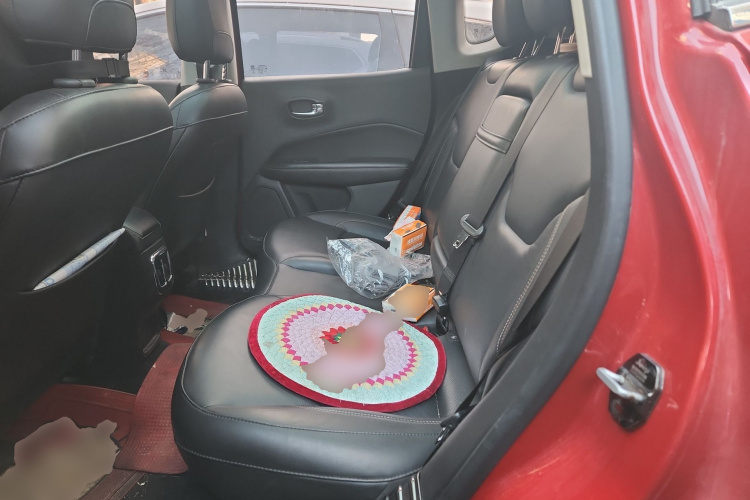 Jeep 指南者 2017款 200T 自动家享版中控内饰21