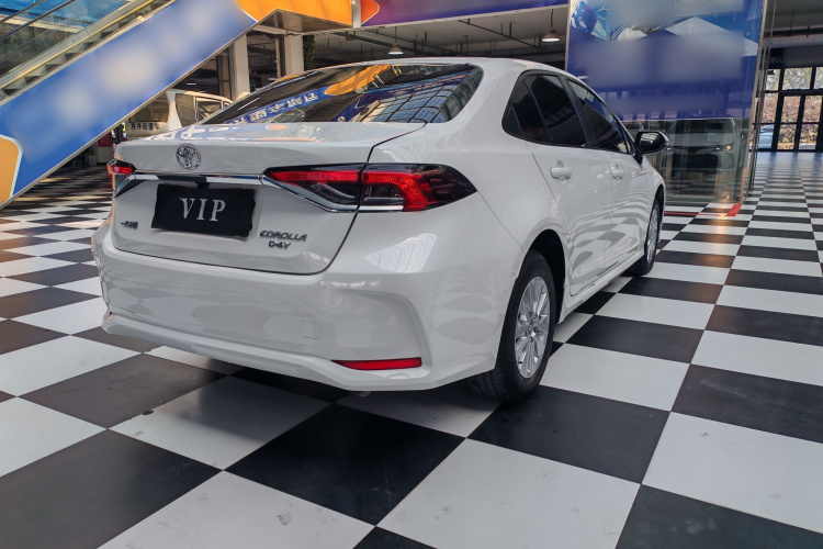丰田 卡罗拉 2019款 1.2T S-CVT GL先锋版车身外观6004
