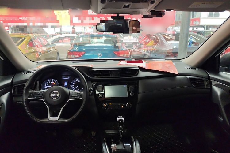 日产 奇骏 2017款 2.0L CVT舒适版 2WD中控内饰12