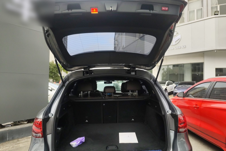 奔驰GLC 2021款 GLC 260 L 4MATIC 动感型机舱底盘23