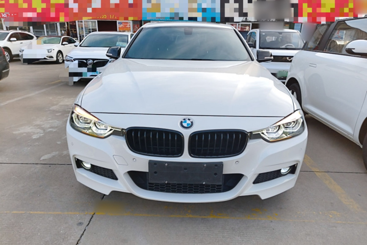 宝马3系 2019款 320i M运动曜夜版车身外观2