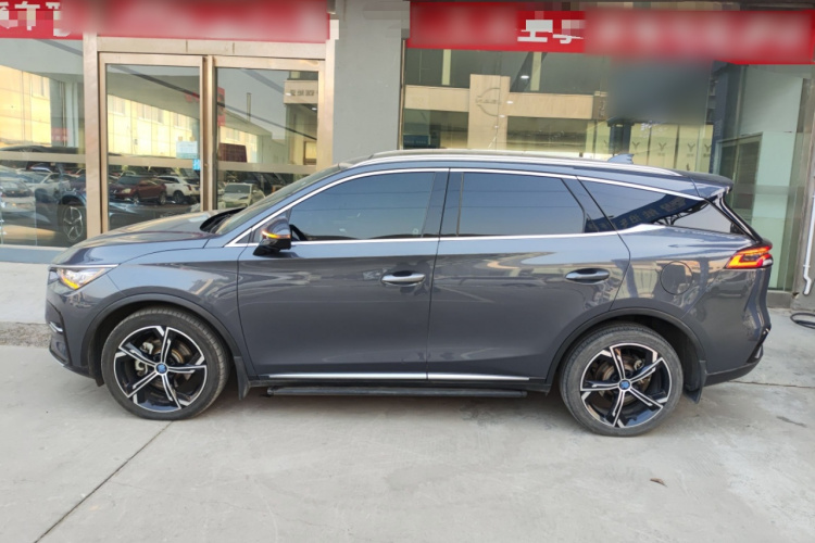 比亚迪 唐新能源 2021款 DM-i 112KM 尊荣型车身外观4