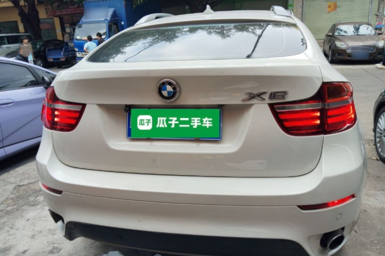 宝马X6 2014款 xDrive35i 运动型车身外观6