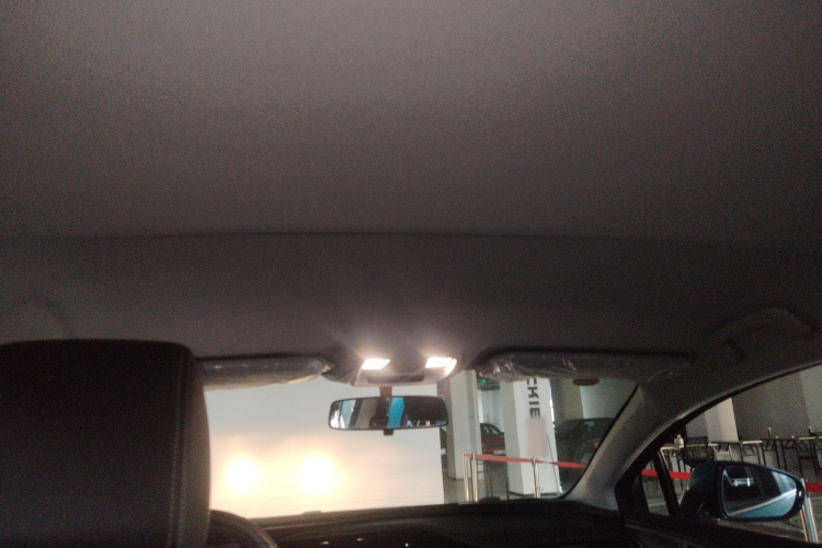 江铃集团新能源 羿 2023款 标准续航行业版中控内饰22