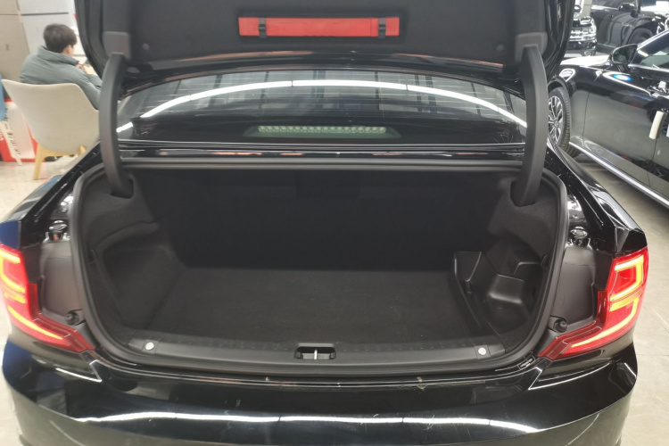 沃尔沃S90新能源 2019款 T8 E驱混动 智雅版 国V局部细节23