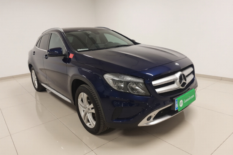 奔驰GLA 2016款 GLA 200 动感型车身外观3