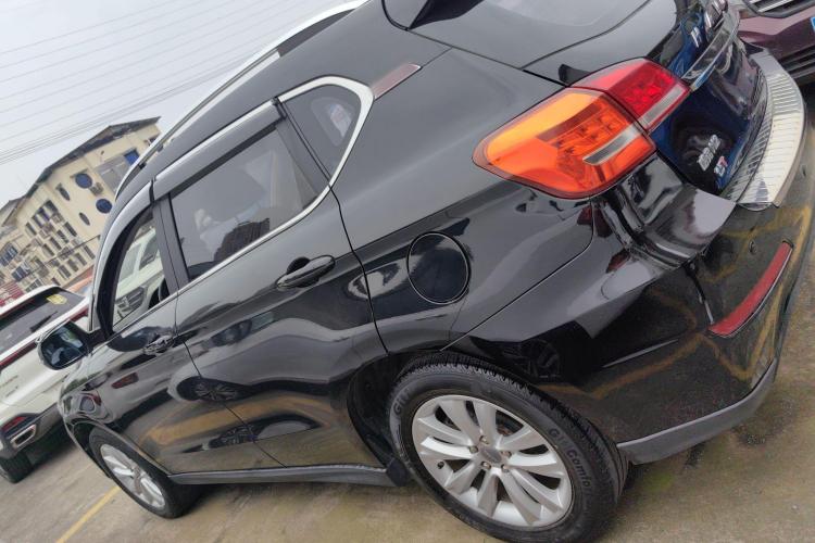 哈弗H2 2014款 1.5T 手动两驱精英版车身外观6003