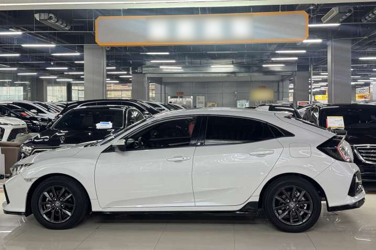 本田 思域 2021款 HATCHBACK 220TURBO CVT新锐控车身外观6003