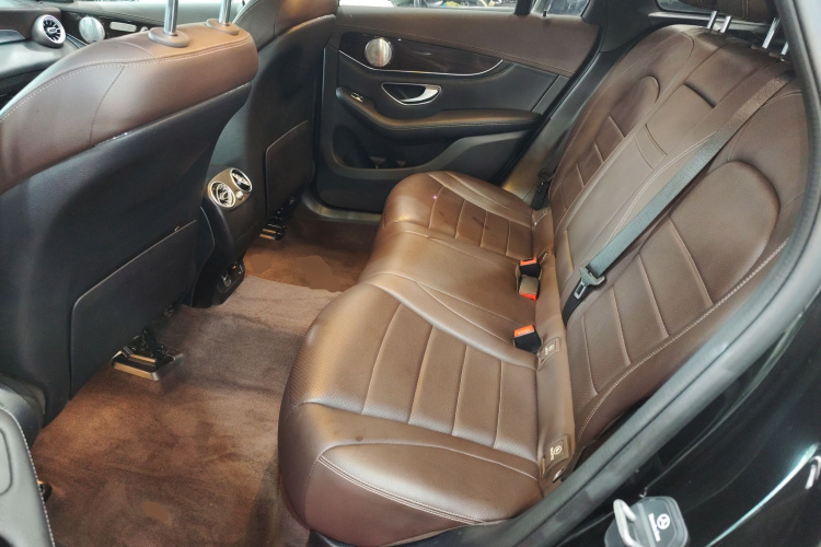 奔驰GLC 2019款 改款 GLC 260 L 4MATIC 豪华型中控内饰7004