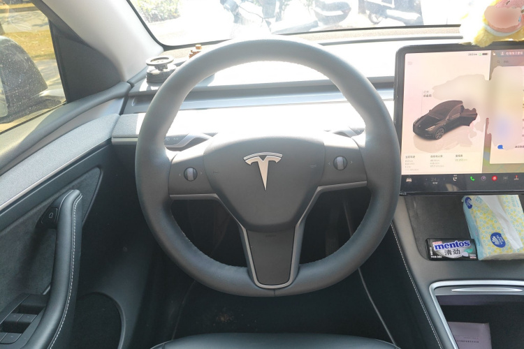特斯拉 Model Y 2024款 后轮驱动版中控内饰13