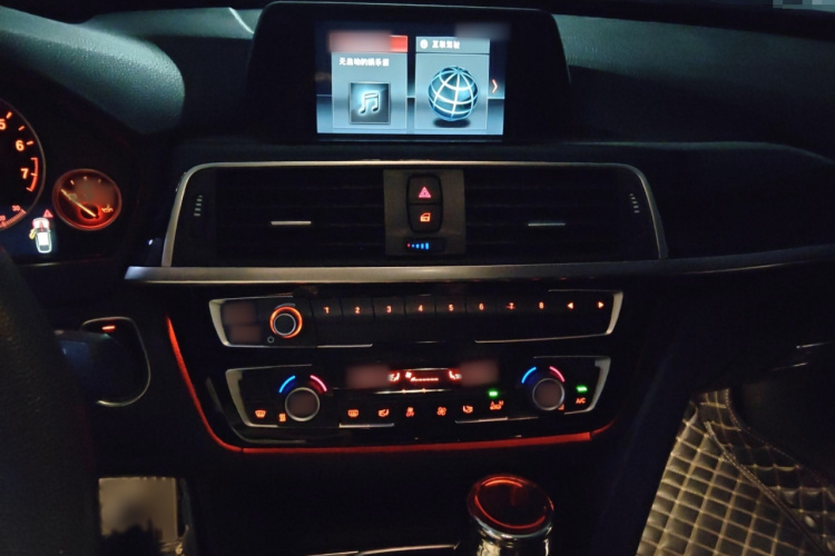 宝马3系GT 2019款 320i 时尚型局部细节16