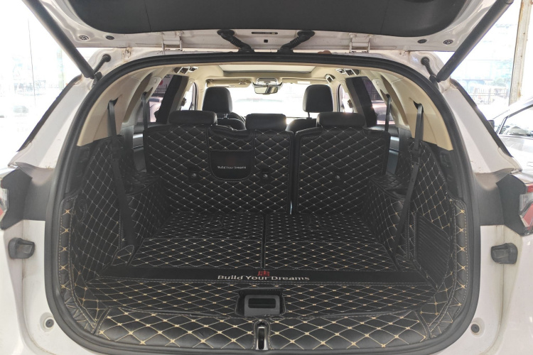 比亚迪 唐新能源 2018款 DM 2.0T 全时四驱智联创享型 7座 国V机舱底盘23