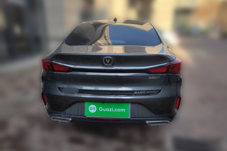 长安 逸动 2021款 PLUS 蓝鲸NE 1.4T GDI DCT尊贵型车身外观6