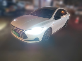 比亚迪 秦Pro 2018款 1.5TI 自动智联锋耀型