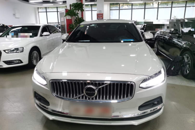 沃尔沃S90 2021款 B5 智远豪华版车身外观2