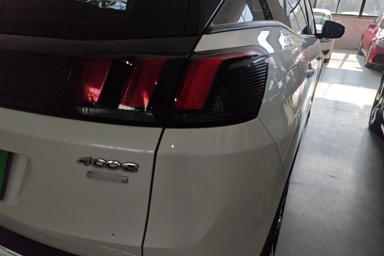 标致4008 2019款 改款 360THP 尝先版车身外观9