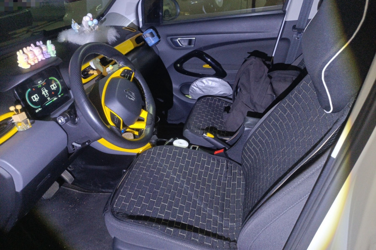 零跑汽车 零跑T03 2021款 400轻享版 三元锂中控内饰19