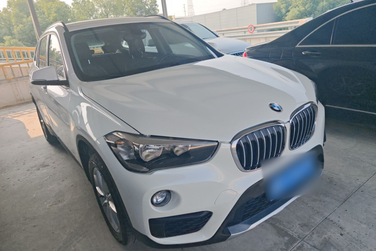 宝马X1 2019款 sDrive18Li 时尚型车身外观3