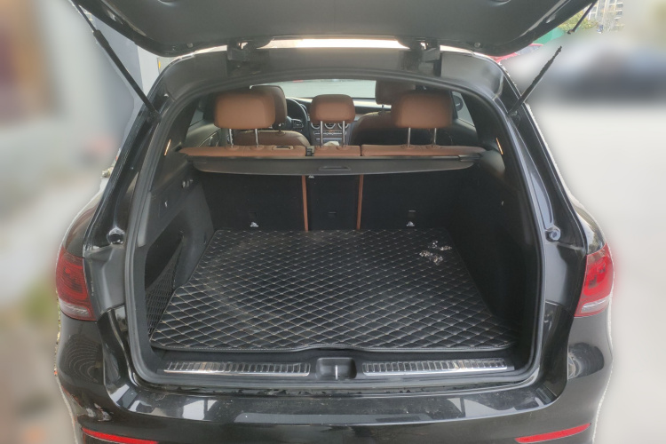 奔驰GLC 2022款 改款 GLC 260 L 4MATIC 豪华型中控内饰23