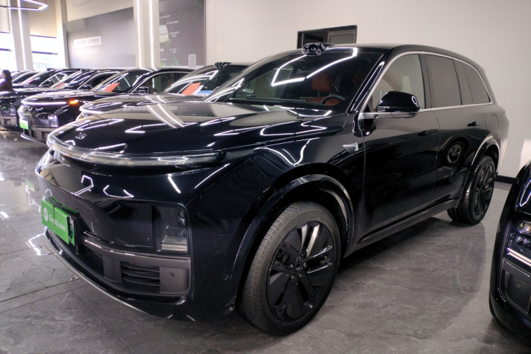 理想汽车 理想L8 2024款 Ultra车身外观4