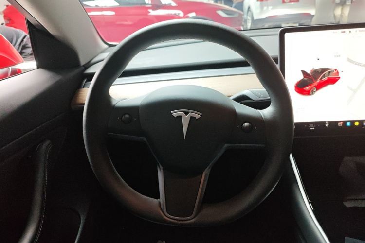 特斯拉 Model 3 2020款 改款 标准续航后驱升级版中控内饰13