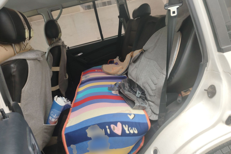 猎豹汽车 猎豹Q6 2015款 2.4L 手动四驱卓越型中控内饰21