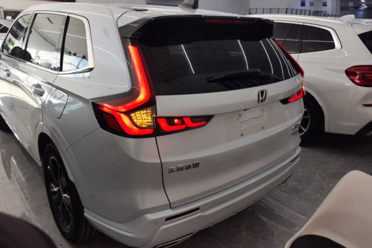 本田CR-V新能源 2023款 2.0L e:PHEV 领耀版车身外观6