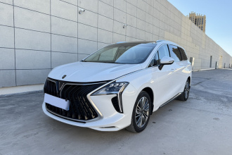 东风风行 风行游艇 2022款 1.5T DCT逐浪版