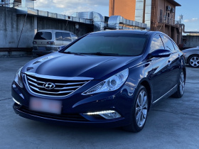 现代 索纳塔 2014款 2.0L 自动尊贵版