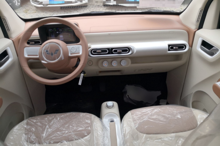 五菱汽车 宏光MINIEV 2024款 第三代 215km 青春版中控内饰12