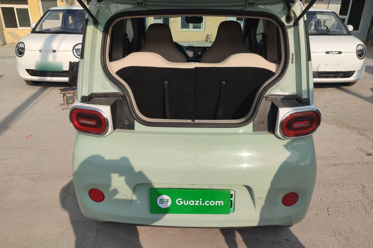 五菱汽车 宏光MINIEV 2024款 第三代 170km机舱底盘23