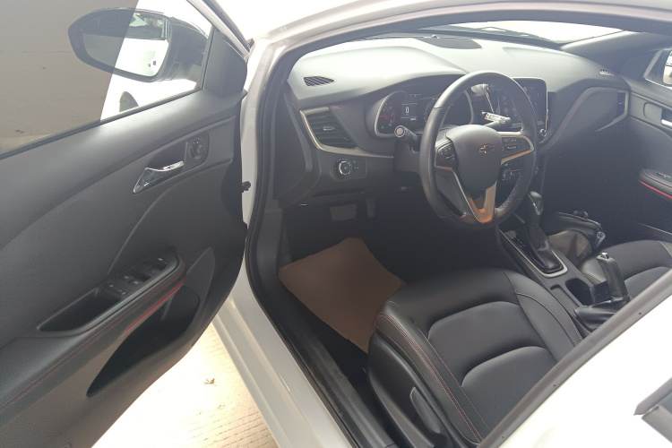 雪佛兰 科鲁泽 2019款 RS 330T 自动畅快版 国VI中控内饰20