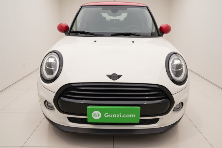 MINI 2019款 1.5T COOPER 经典派车身外观2