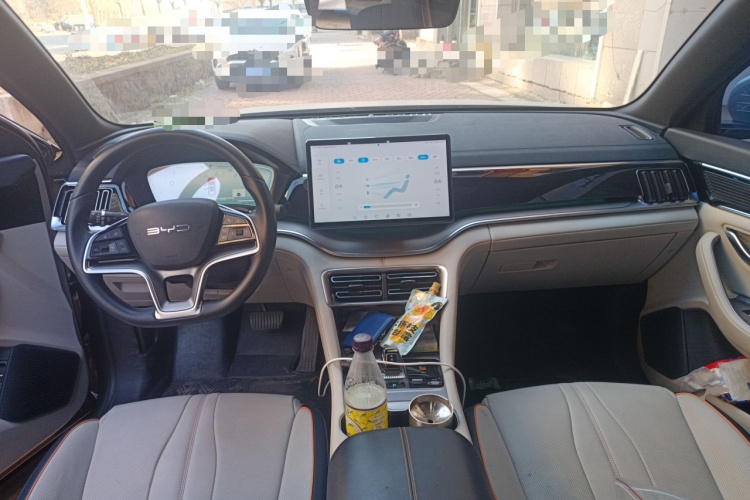 比亚迪 宋PLUS新能源 2023款 冠军版 DM-i 110KM 旗舰PLUS中控内饰12