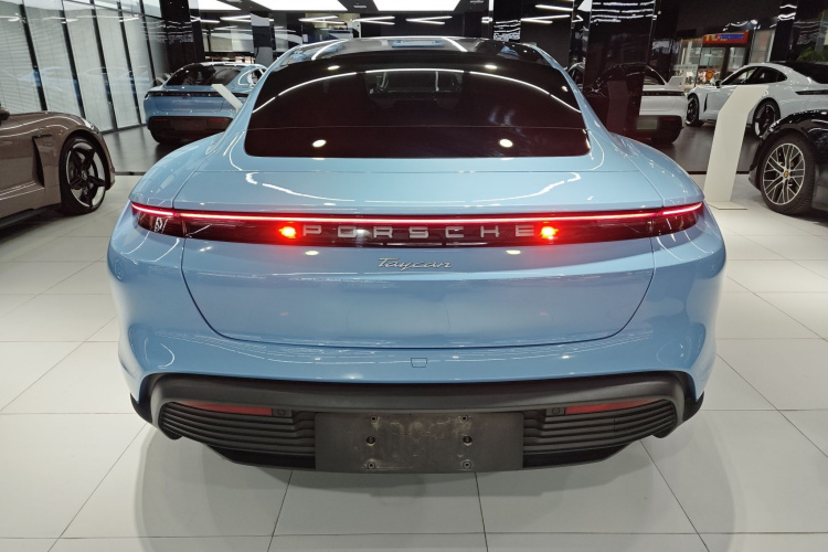 保时捷 2022款 改款 Taycan车身外观6