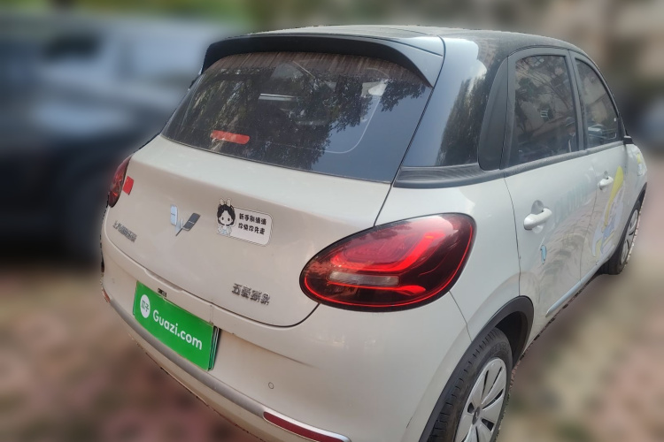 五菱汽车 五菱缤果 2023款 203km 轻享款车身外观7