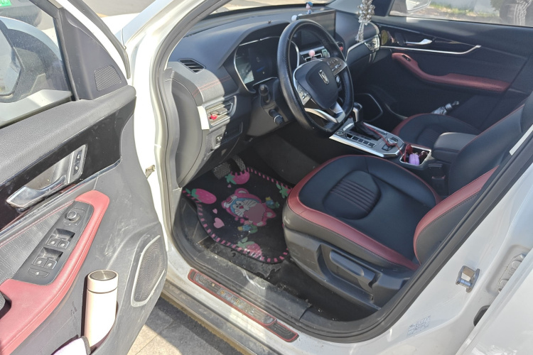 奔腾T33 2019款 1.6L 自动豪华型 国VI中控内饰20