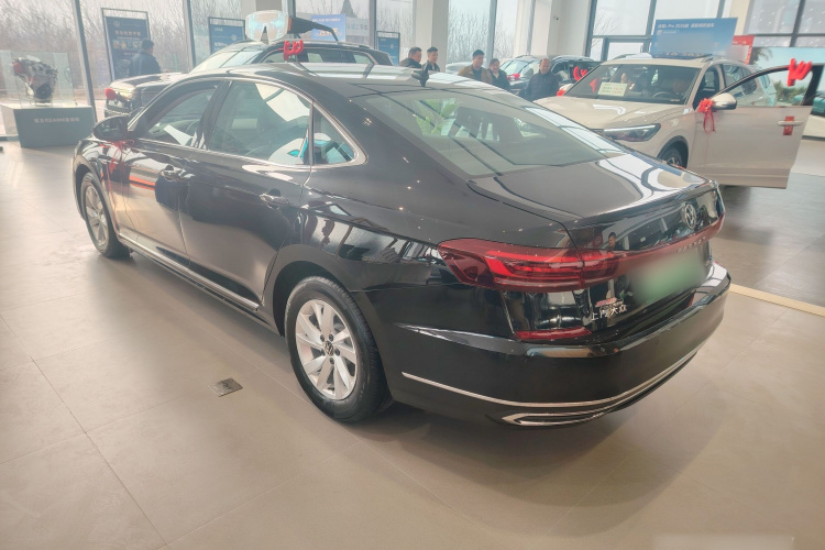 大众 帕萨特新能源 2025款 430PHEV 混动商务版车身外观6003