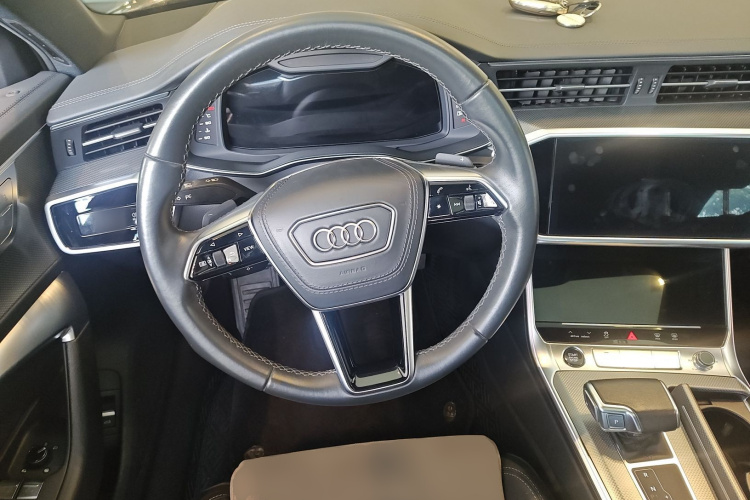 奥迪A6L 2023款 40 TFSI 豪华动感型中控内饰13