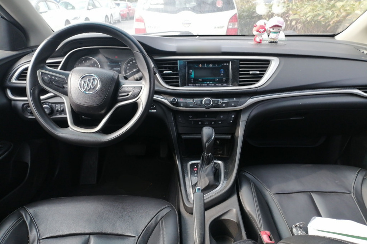 别克 英朗 2015款 18T 双离合豪华型中控内饰12