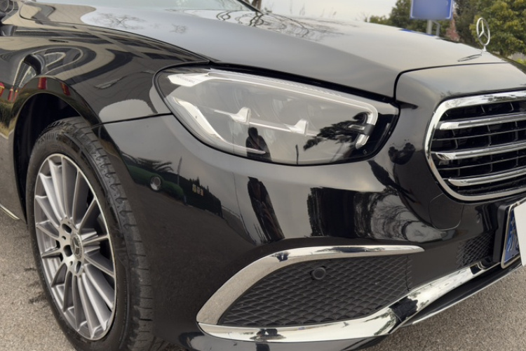 奔驰E级 2023款 E 260 L车身外观6013