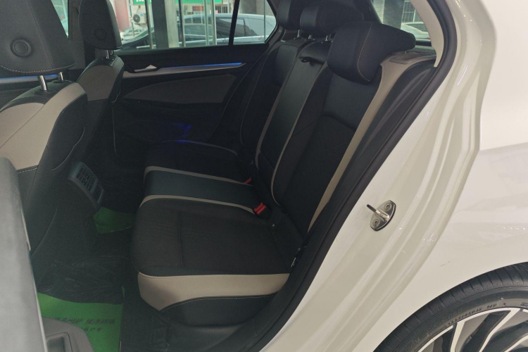 大众 高尔夫 2021款 280TSI DSG Pro中控内饰7001