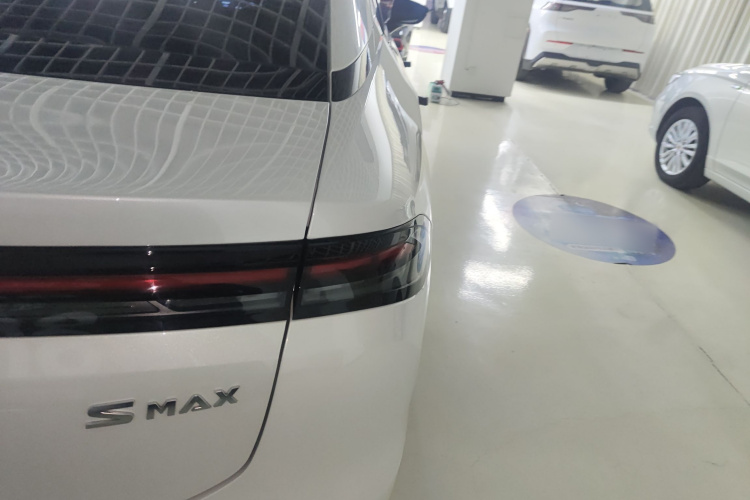 埃安 AION S MAX 2024款 70 星辰版车身外观9