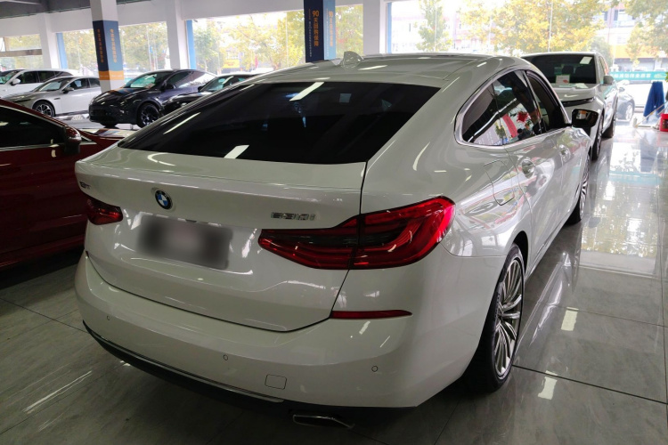 宝马6系GT 2019款 630i 豪华设计套装车身外观7