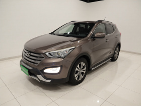 现代 胜达 2015款 2.0T 自动四驱智能型 5座