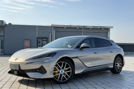 腾势Z9GT 2024款 1100四驱Pro版