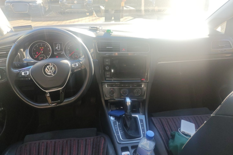 大众 高尔夫 2019款 280TSI DSG豪华型 国VI中控内饰12